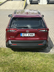 Toyota Rav 4 (5 foto / 9)