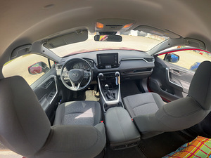 Toyota Rav 4 (7 foto / 9)