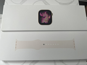 Apple Watch Series 11 GPS 42 мм Rose Gold Aluminium (1 фото из 4)