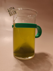 Itoen Oi Ocha Premium – roheline tee Uji matcha'ga, 20 teepa (10 foto / 10)