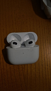 Apple AirPods 3 (1 фото из 1)