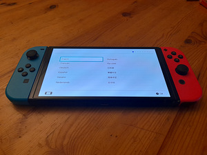 Nintendo Switch OLED (64gb) (2 фото из 7)