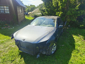 BMW e65 (2 фото из 3)