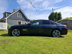 BMW 750IX M пакет (3 фото из 11)