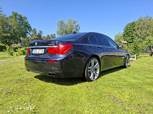 BMW 750IX M пакет (2 фото из 11)