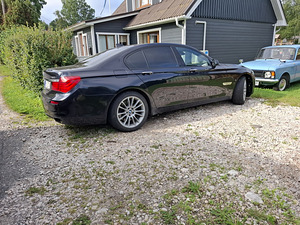 BMW 750IX M пакет (6 фото из 11)