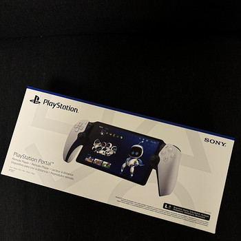 Новая Playstation Portal Приставка