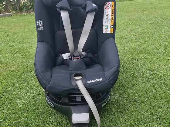 Продам автокресло Maxi Cosi pearl 360 с базой FamilyFix 360