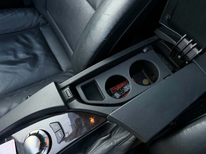BMW E60/E61 topsihoidja (1 фото из 10)