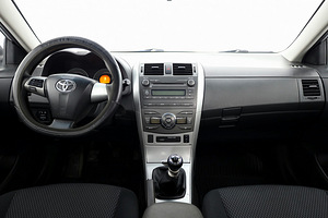 Toyota Corolla Linea Sol LPG Facelift 1.6 97kW (5 foto / 9)