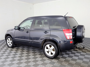Suzuki Grand Vitara Comfort Facelift 4x4 2.4 124kW (4 фото из 7)