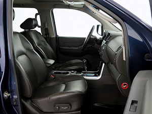 Nissan Pathfinder Luxury Facelift ATM 3.0 dCi 170kW (6 foto / 8)