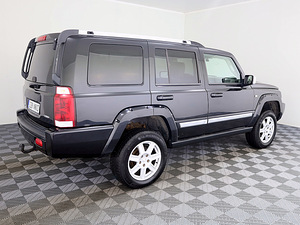 Jeep Commander Overland 3.0 CRD 160kW (3 фото из 9)