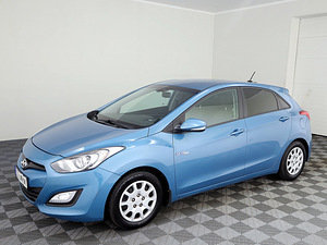 Hyundai i30 Elegance 1.6 99kW (2 фото из 7)