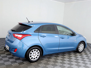 Hyundai i30 Elegance 1.6 99kW (3 фото из 7)
