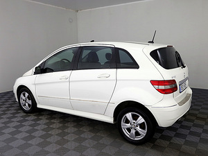 Mercedes-Benz B 170 Luxury Facelift 2.0 85kW (4 foto / 7)