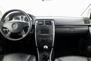 Mercedes-Benz B 170 Luxury Facelift 2.0 85kW (5 foto / 7)