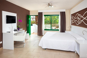PLAYAOLID SUITES & APARTMENTS (10 фото из 10)