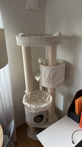 Дом для кошек (2 фото из 4)