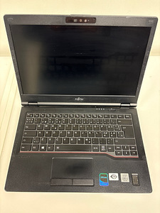 Fujitsu LifeBook E5410 (1 фото из 4)