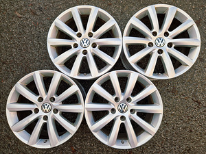 R18 Cayenne Touareg Q7 veljed rehvidega 5x130 (2 foto / 5)