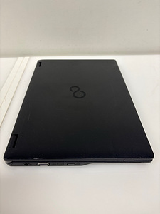 Fujitsu LifeBook E5410 (2 фото из 4)