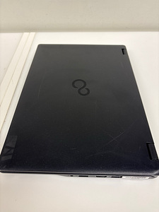 Fujitsu LifeBook E5410 (3 фото из 4)
