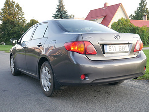 Toyota Corolla 1,4 дизель / 2009 / 280000 км (6 фото из 11)