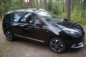 Renault Grand Scenic BOSE (2 фото из 13)