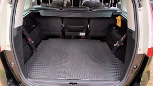 Renault Grand Scenic BOSE (9 фото из 13)