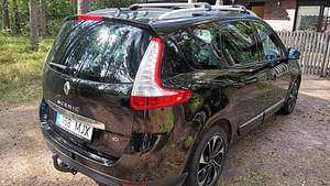 Renault Grand Scenic BOSE (5 фото из 13)