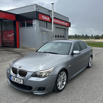 BMW e60 523i