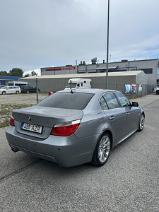 BMW e60 523i (3 фото из 8)