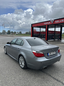 BMW e60 523i (4 фото из 8)