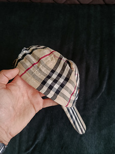 Кепка Burberry (3 фото из 4)