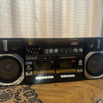 Lasonic L 30 K Boombox