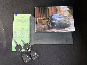 VOLVO S60 / AUTOMAAT / AVARIIVABA / TÜV 07.2027 (15 foto / 15)