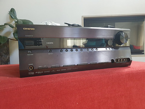 Onkyo TX-SR605 AV ressiiver (1 foto / 2)