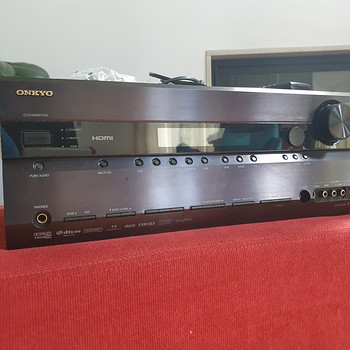 AV-ресивер Onkyo TX-SR605