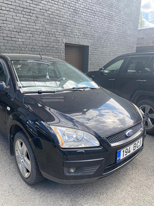 Ford Focus (2 фото из 6)