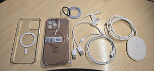 iPhone 13 Pro Max + много аксессуаров (8 фото из 10)