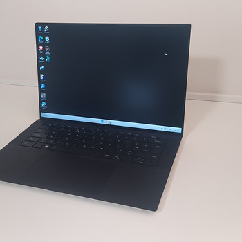 Dell XPS 9530 RTX4050 i7-13700H 512GB-SSD 16GB-DDR5