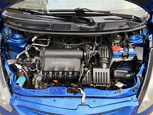 HONDA JAZZ / АВТОМАТ / РЕГ. СБОР ОПЛАЧЕН / ТО 10.2026 (7 фото из 15)