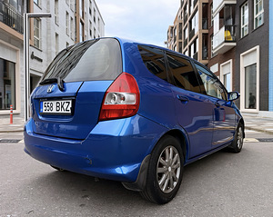 HONDA JAZZ / АВТОМАТ / РЕГ. СБОР ОПЛАЧЕН / ТО 10.2026 (3 фото из 15)