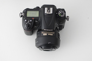Почти как новая профессиональная камера Nikon D7000 с полным (4 фото из 8)