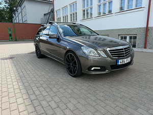 Mercedes-Benz E30cdi (2 foto / 9)