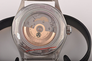 Armand Nicolet M2H (7 фото из 8)