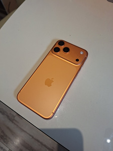 iPhone 17 PRO MAX 512MB (1 foto / 2)