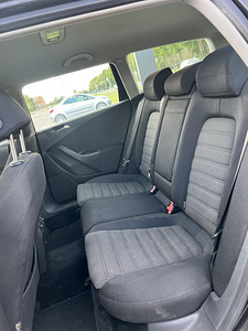 VOLKSWAGEN PASSAT (11 foto / 11)
