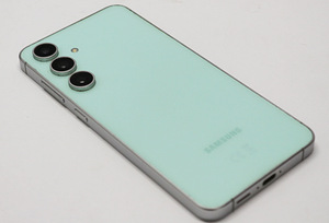 Mobiiltelefon Samsung Galaxy S24FE 128GB 8GB RAM (2 foto / 2)